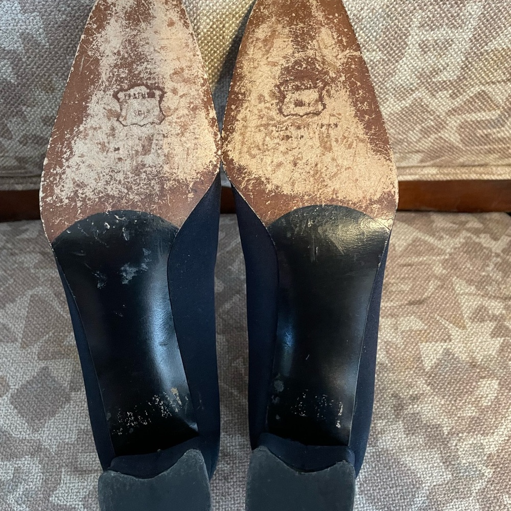 Stuart Weitzman Black Block Heels Size 7.5n - image 6